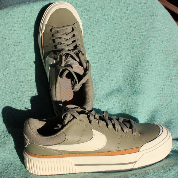 NWOT Nike Court Legacy Lift Leather Sage Green & White Platform Sneakers Size 11 - Picture 10 of 13